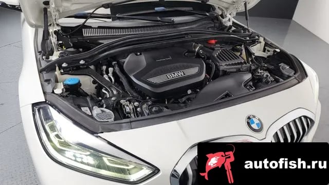 BMW 1-Series 1 Series (F40) 2021 года - вид 6