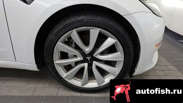 Tesla Model 3 Model 3 2020 года - похожие автомобили