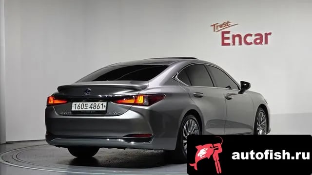 Lexus ES ES300h 7th generation 2019 года - вид 2