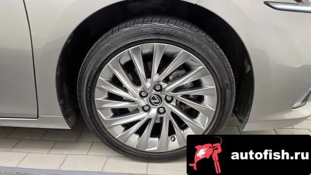 Lexus ES ES300h 7th generation 2019 года - вид 5