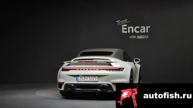 Porsche 911 911 (992) 2022 года - вид 4