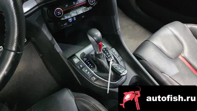 Hyundai Veloster Veloster (JS) 2019 года - похожие автомобили