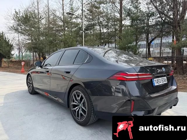 BMW 5-Series 5 Series (G60) 2024 года - вид 3