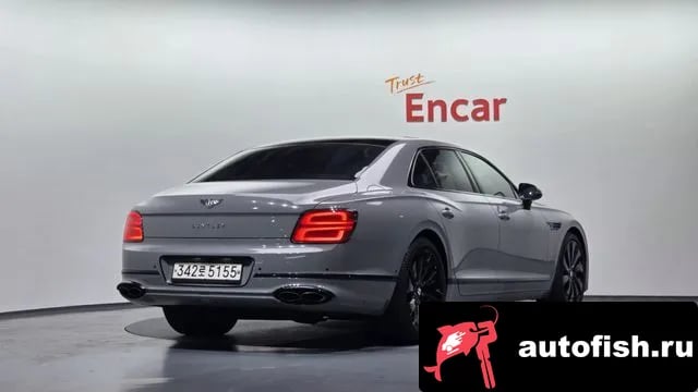 Bentley Flying Spur Flying Spur 3rd Generation 2021 года - вид 1