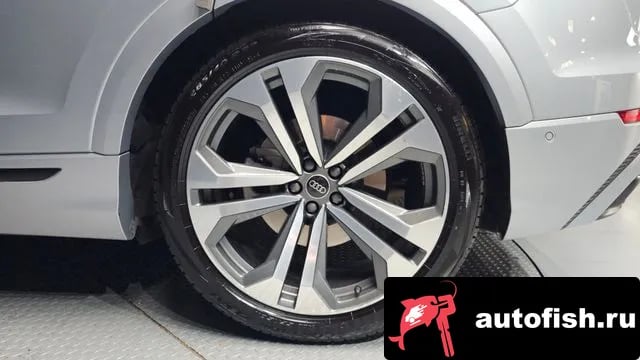 Audi Q8 Q8 (4M) 2023 года - вид 5