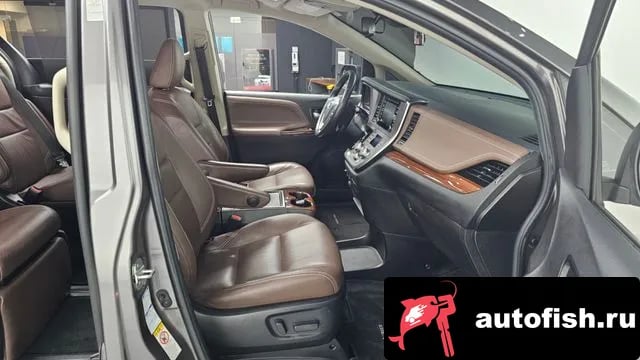 Toyota Sienna Sienna 2018 года - похожие автомобили