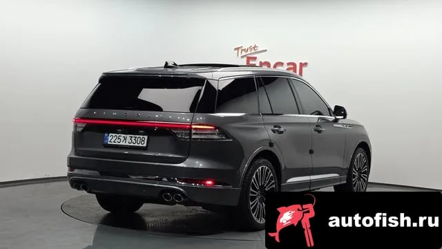 Lincoln Aviator Aviator 2nd generation 2025 года - вид 1