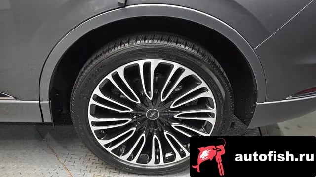 Lincoln Aviator Aviator 2nd generation 2025 года - вид 4