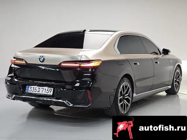 BMW 7-Series 7 Series (G70) 2023 года - вид 3