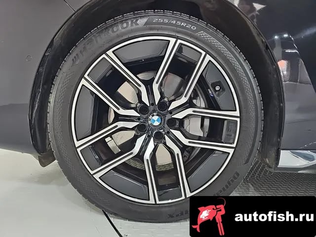 BMW 7-Series 7 Series (G70) 2023 года - вид 5