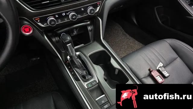 Honda Accord Accord 10th Generation 2019 года - похожие автомобили