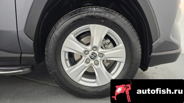 Toyota RAV4 RAV4 5th Generation 2020 года - вид 5