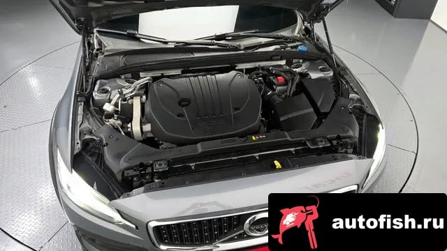 Volvo V60 V60 Cross-country 2nd Generation 2020 года - похожие автомобили