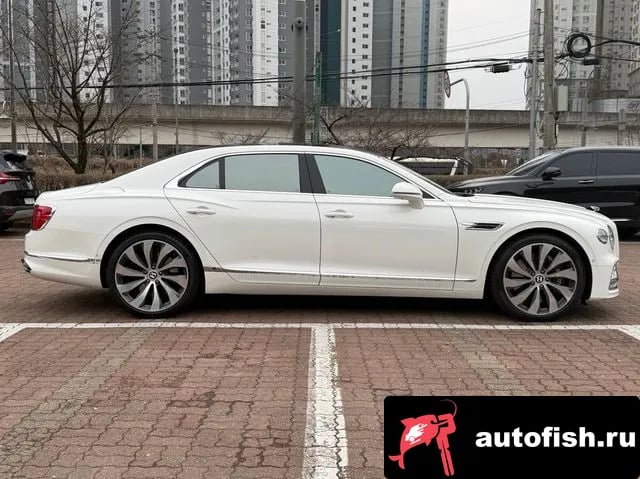 Bentley Flying Spur Flying Spur 3rd Generation 2022 года - вид 6
