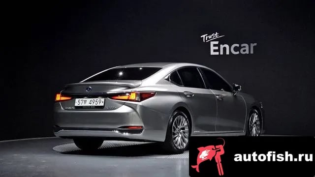 Lexus ES ES300h 7th generation 2018 года - вид 2