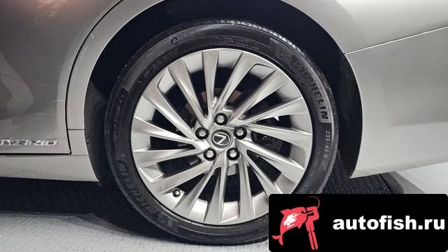 Lexus ES ES300h 7th generation 2018 года - вид 5