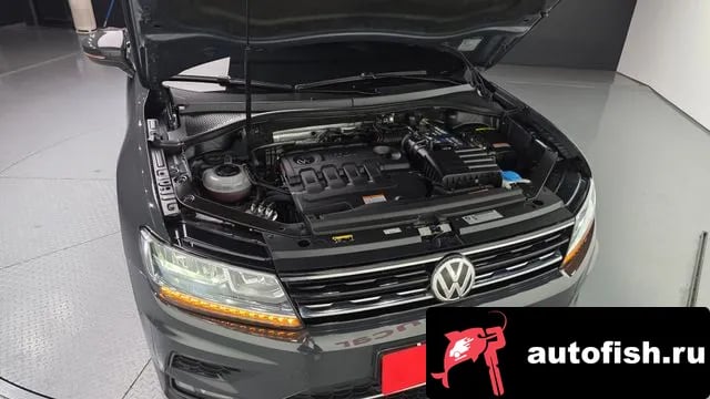 Volkswagen Tiguan Tiguan second Generation 2018 года - вид 6