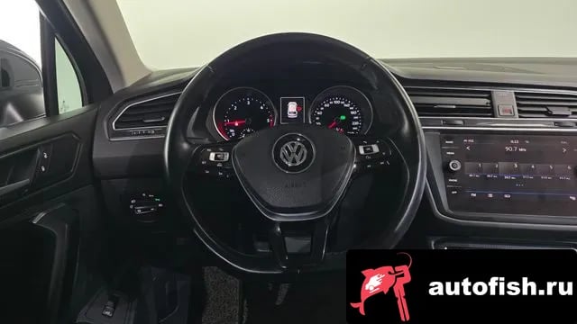 Volkswagen Tiguan Tiguan second Generation 2018 года - похожие автомобили