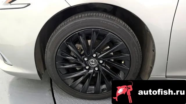 Lexus ES ES300h 7th generation 2019 года - вид 5