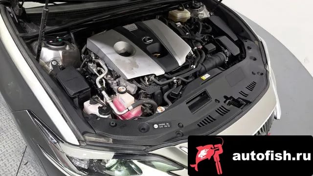 Lexus ES ES300h 7th generation 2019 года - вид 6