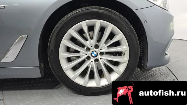 BMW 5-Series 5 Series (G30) 2018 года - вид 5