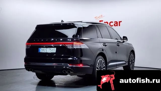 Lincoln Aviator Aviator 2nd generation 2022 года - вид 2