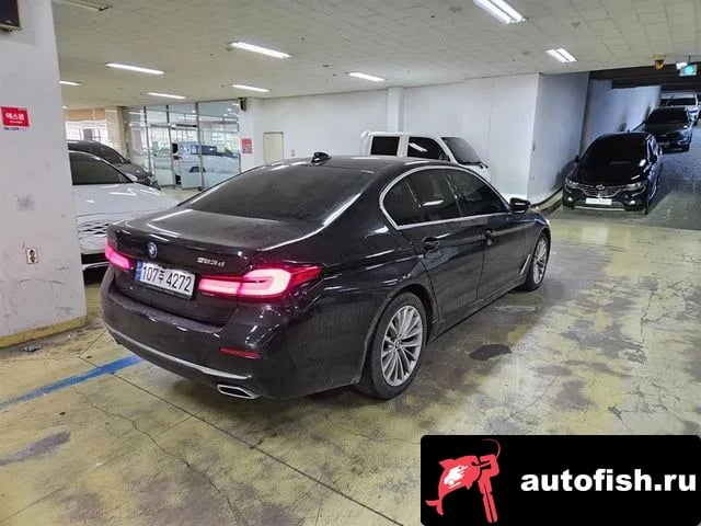 BMW 5-Series 5 Series (G30) 2022 года - вид 3