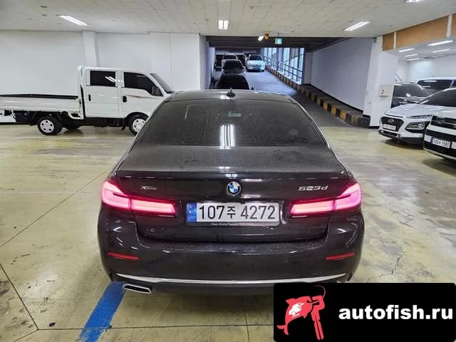 BMW 5-Series 5 Series (G30) 2022 года - вид 4