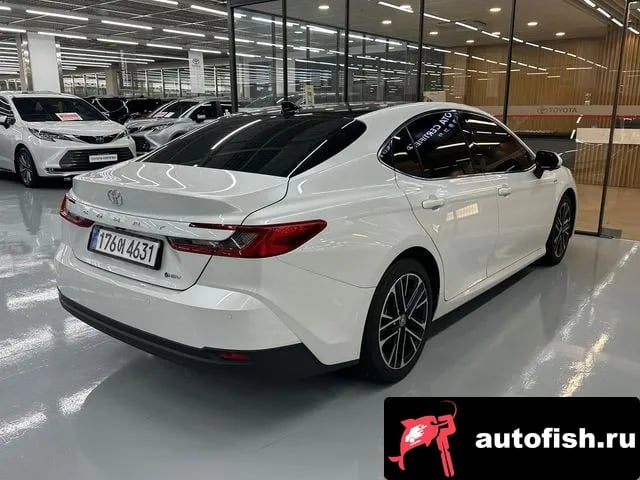Toyota Camry Camry (XV80) 2025 года - вид 2