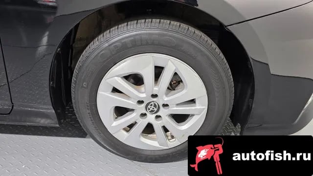 Toyota Prius Prius 4th Generation 2018 года - вид 5