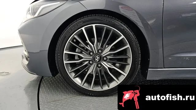 Hyundai AVANTE Avante AD 2018 года - вид 5