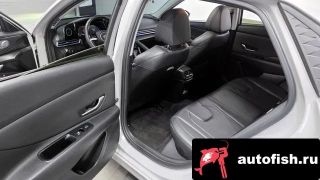 Hyundai AVANTE The New Avante (CN7) 2024 года - похожие автомобили