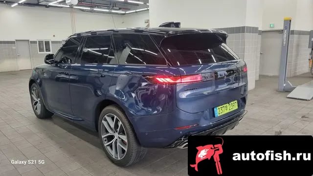 Land Rover Range Rover Sport Range Rover Sport 3rd Generation 2024 года - вид 2