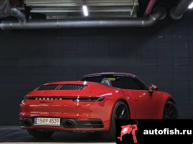 Porsche 911 911 (992) 2021 года - вид 4