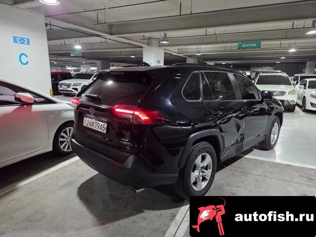 Toyota RAV4 RAV4 5th Generation 2020 года - вид 6