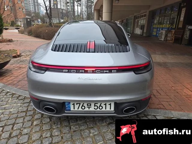 Porsche 911 911 (992) 2020 года - вид 4