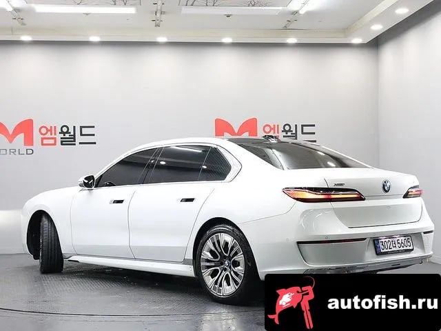BMW 7-Series 7 Series (G70) 2023 года - вид 3