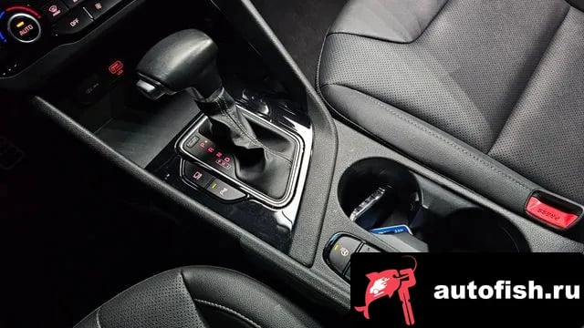 Kia Niro The New Niro 2019 года - похожие автомобили