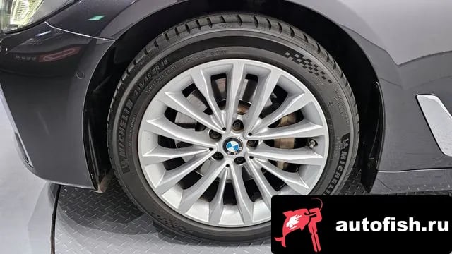 BMW 5-Series 5 Series (G30) 2021 года - вид 5