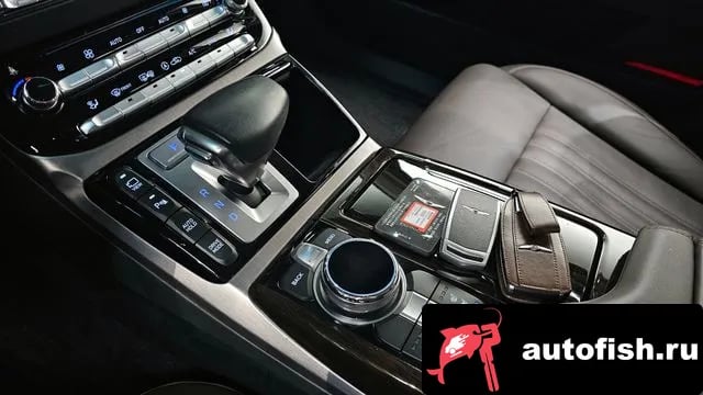 Genesis EQ900 EQ900 2018 года - похожие автомобили