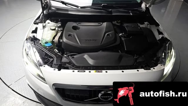 Volvo V40 V40 Cross-Country 2019 года - вид 6