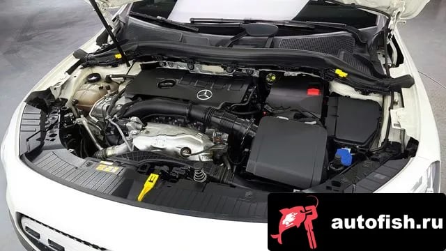 Mercedes-Benz GLA-Class GLA - Class H247 2021 года - вид 6