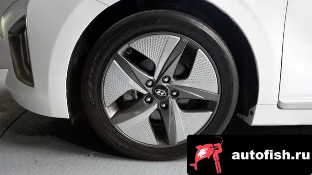 Hyundai Ioniq The New Ionic Hybrid 2020 года - вид 5