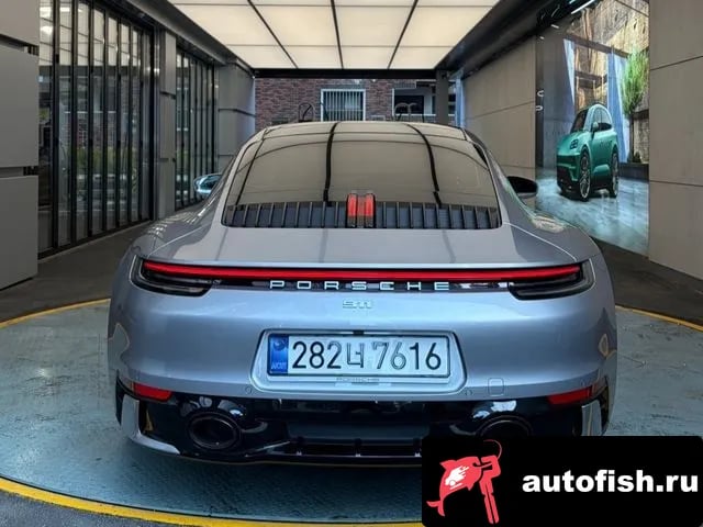 Porsche 911 911 (992) 2024 года - вид 4