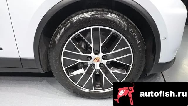 Porsche Macan Makan EV 2025 года - вид 5