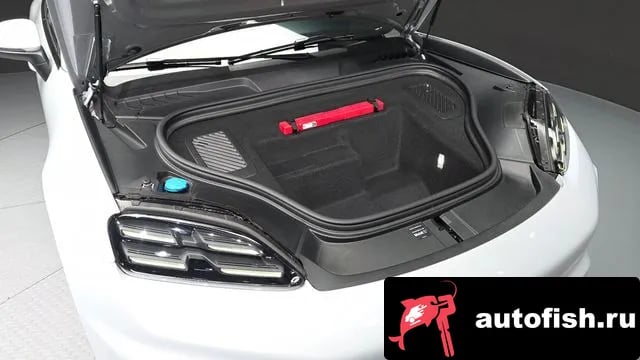 Porsche Macan Makan EV 2025 года - вид 6