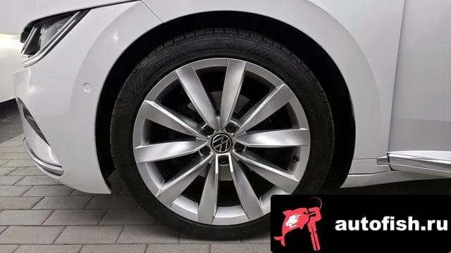 Volkswagen Arteon Atheon 2023 года - похожие автомобили