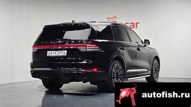 Lincoln Aviator Aviator 2nd generation 2020 года - вид 2