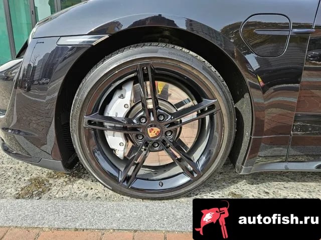 Porsche Taycan Taikan 2021 года - вид 5