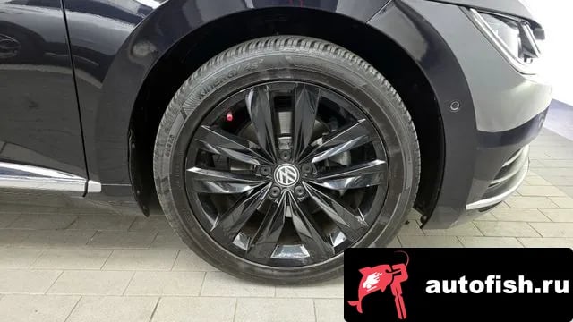 Volkswagen Arteon Atheon 2018 года - вид 5